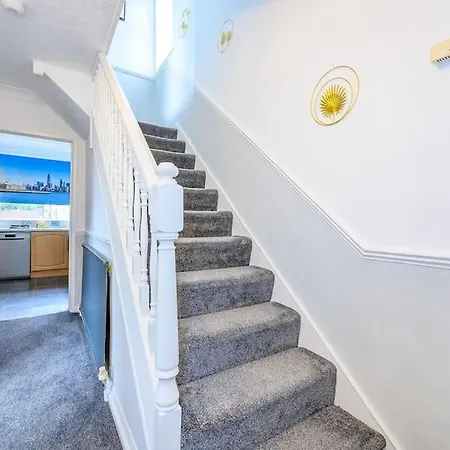 *328Ol* For Your Relaxed & Cosy Stay + Parking Leeds  Exterior photo