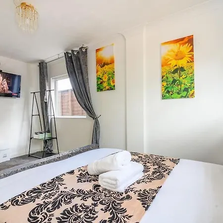 *328Ol* For Your Relaxed & Cosy Stay + Parking Leeds  Exterior photo