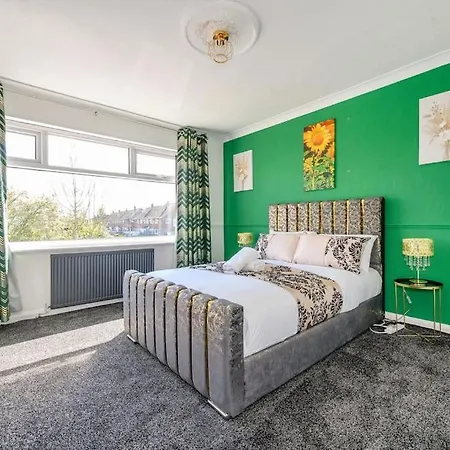 *328Ol* For Your Relaxed & Cosy Stay + Parking Leeds  Exterior photo