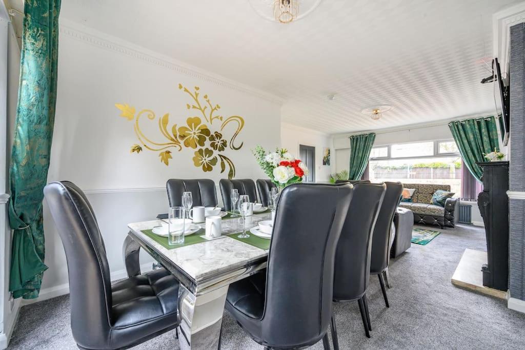 *328ol* For Your Relaxed & Cosy + Parking Holiday home