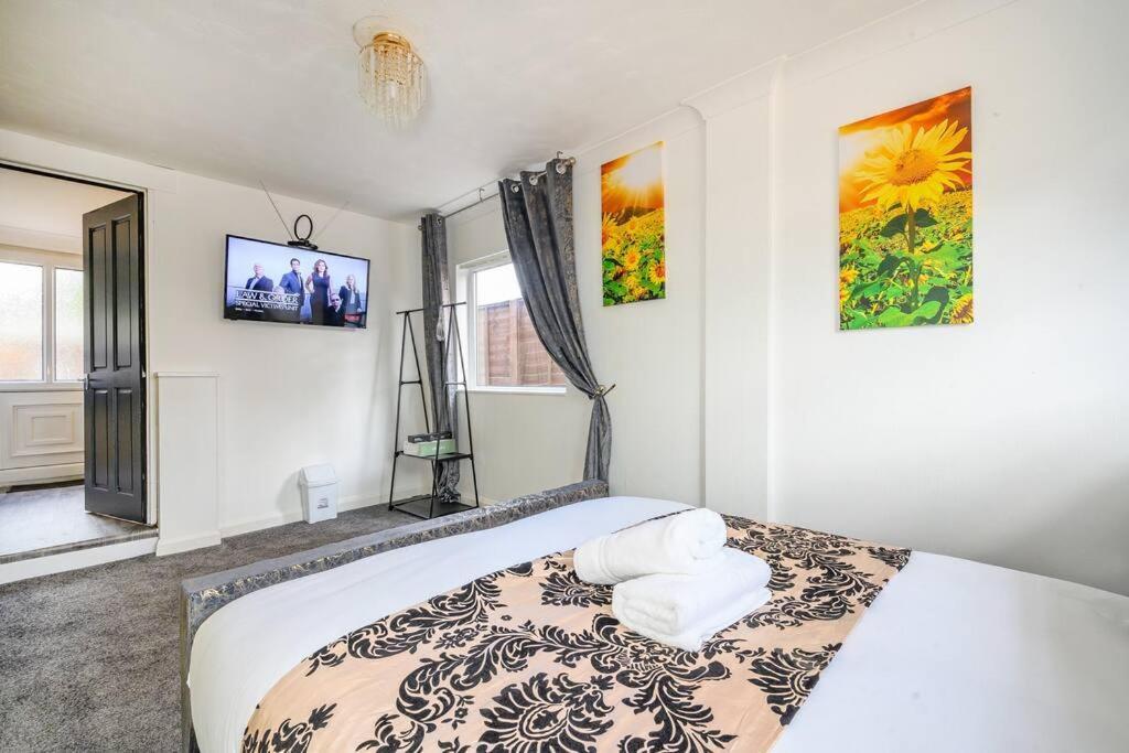 *328ol* For Your Relaxed & Cosy + Parking *