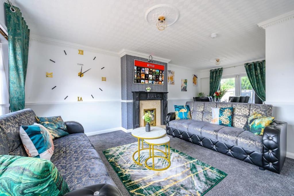 Holiday home *328ol* For Your Relaxed & Cosy + Parking Leeds (West Yorkshire)